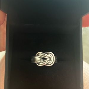 James Avery retired knot ring size 8.5